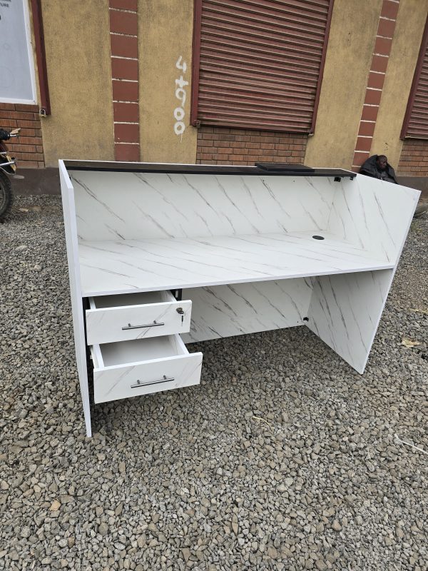 1.6M Office Reception Desk - Image 3