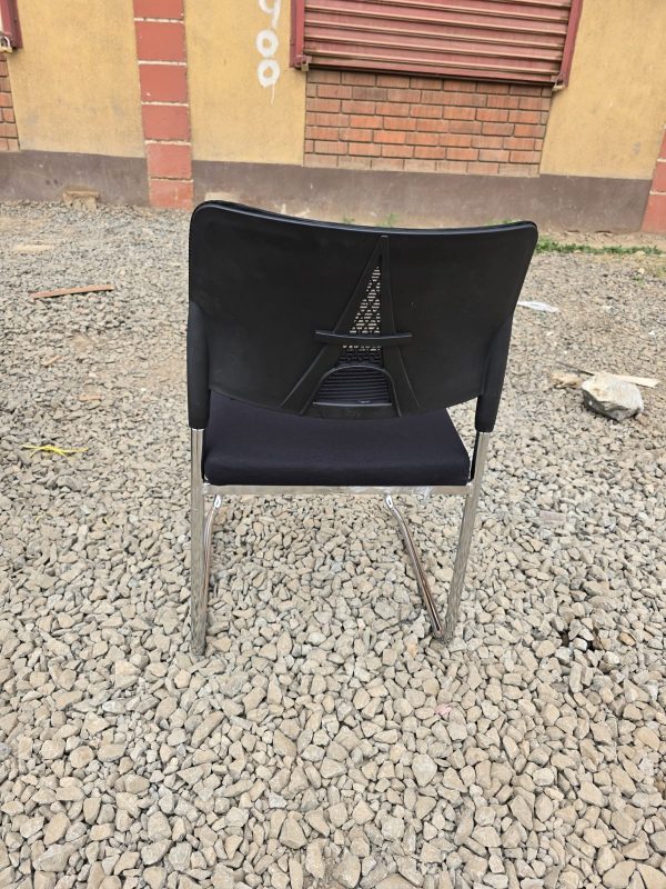 Ergonomic armless Mesh Office Visitors Chair - Image 3