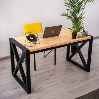 Minimalistic Office Study Desk