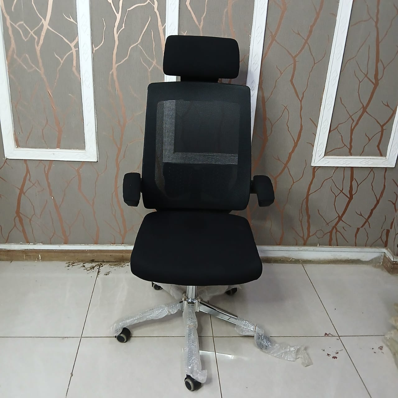 Ergonomic Mesh Office Chair with Headrest - Image 3