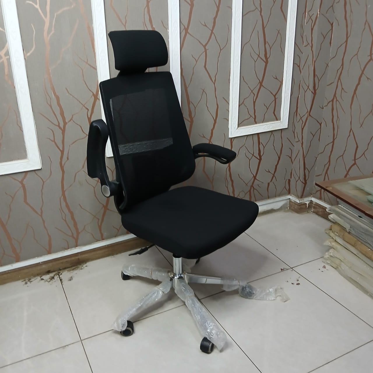 Ergonomic Mesh Office Chair with Headrest - Image 5