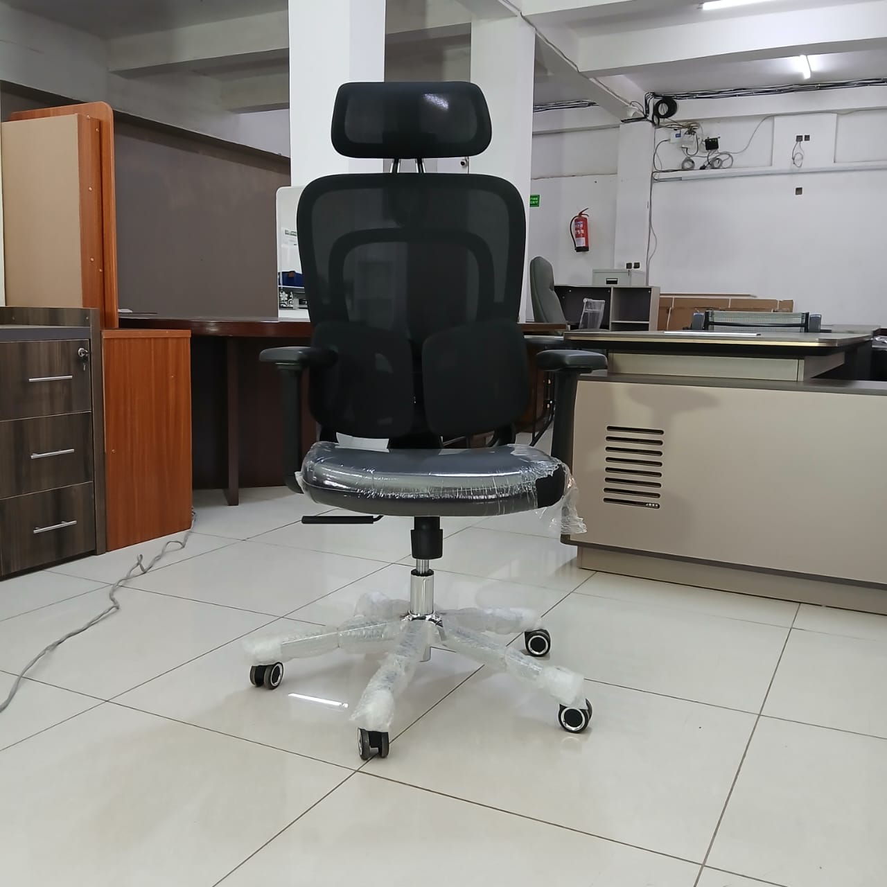 High Back Orthopedic Office Chair - Image 3