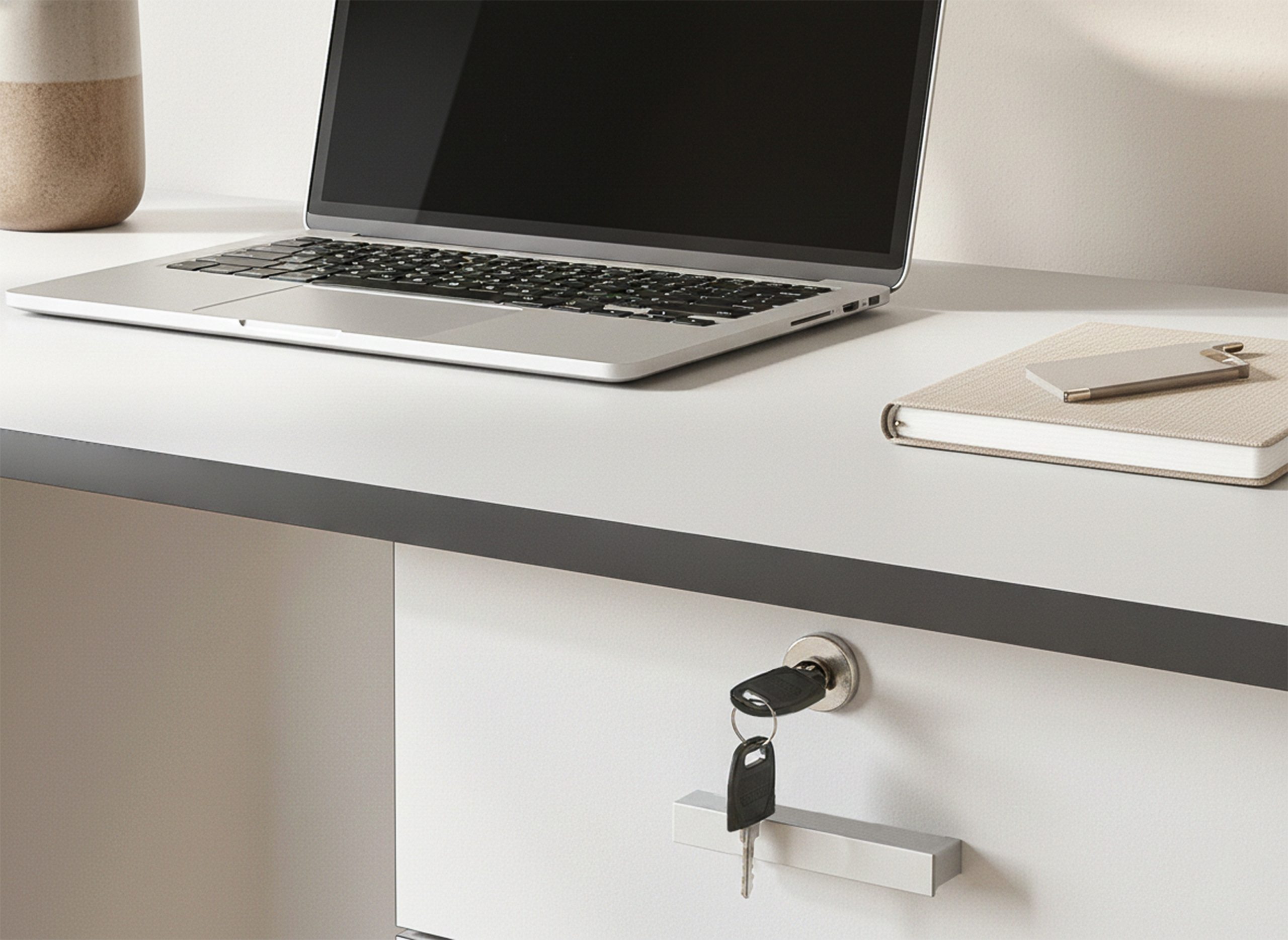 1.4m customized desk in Nairobi Kenya office furniture