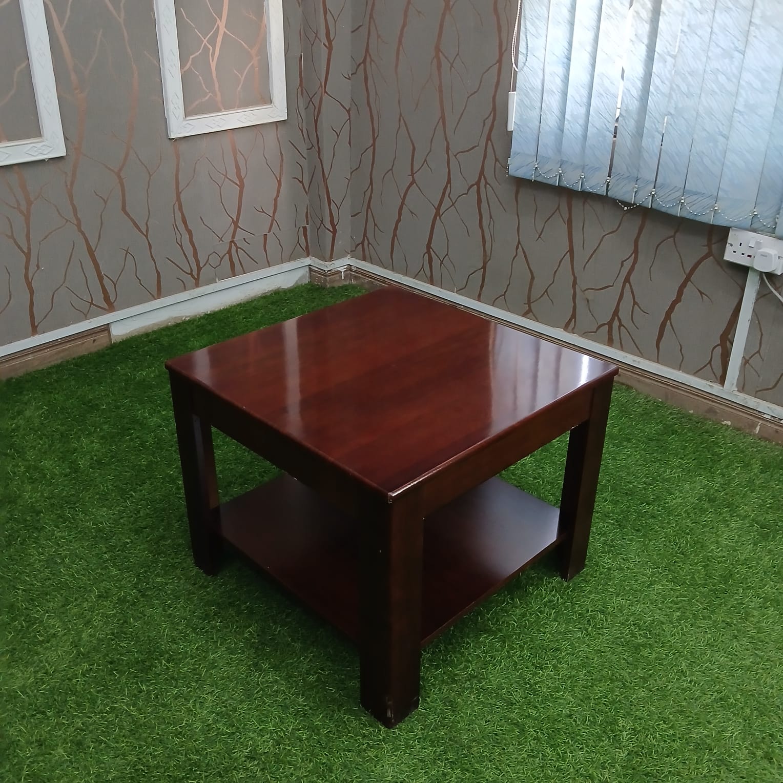 0.9m coffee table with modern design for office reception and waiting areas in Nairobi Kenya