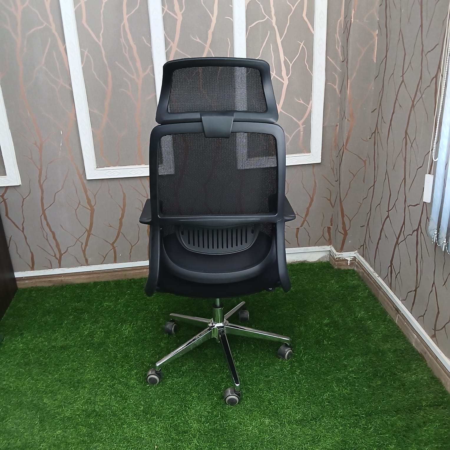 Orthopedic office seat with ergonomic back and lumbar support for comfortable working in Nairobi Kenya