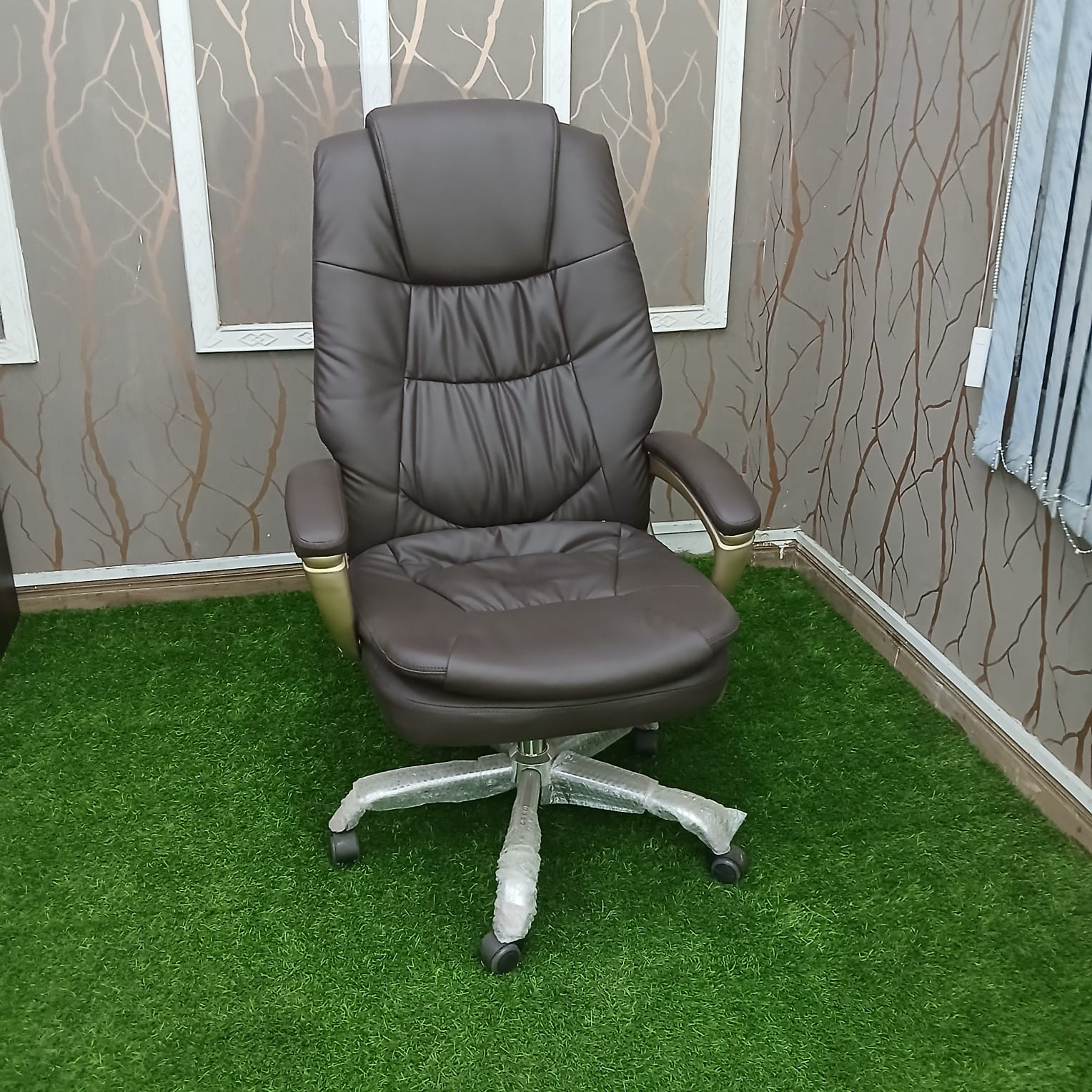 Executive office seat with comfortable ergonomic design and lumbar support in Nairobi Kenya