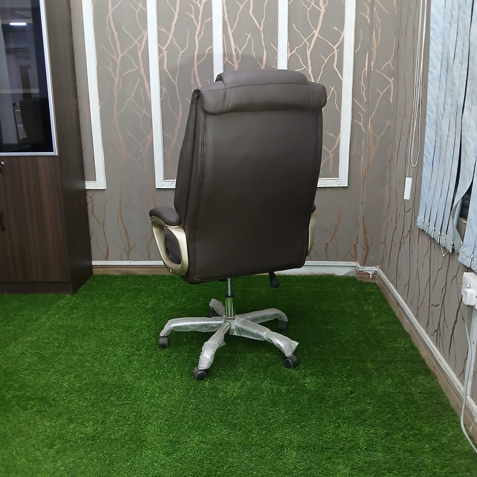 Executive office seat with comfortable ergonomic design and lumbar support in Nairobi Kenya