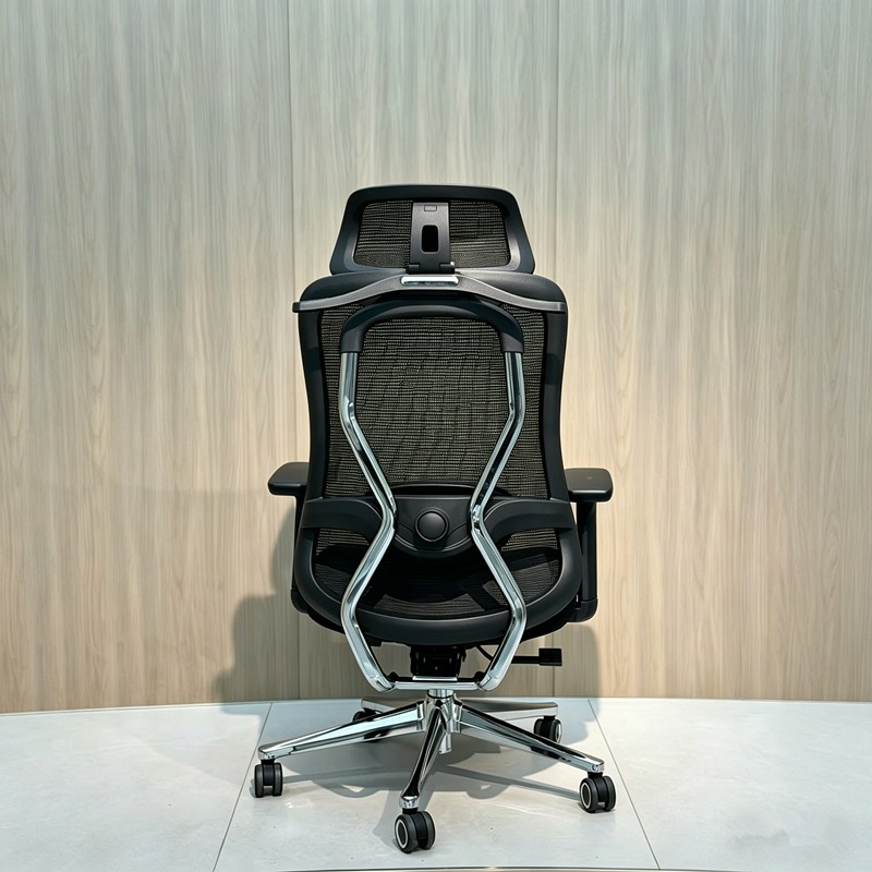 Orthopedic office seat with ergonomic back support and adjustable height for comfortable office use in Nairobi, Kenya.