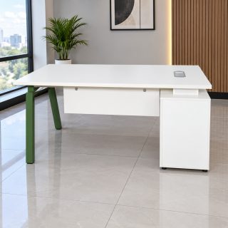 Spacious and Modern Desk for Professional Workspaces in Nairobi, Kenya
